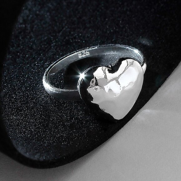 925 Sterling Silver Heart Ring, Everyday Layering Love Ring, Minimalist Ring - Picture 2 of 3